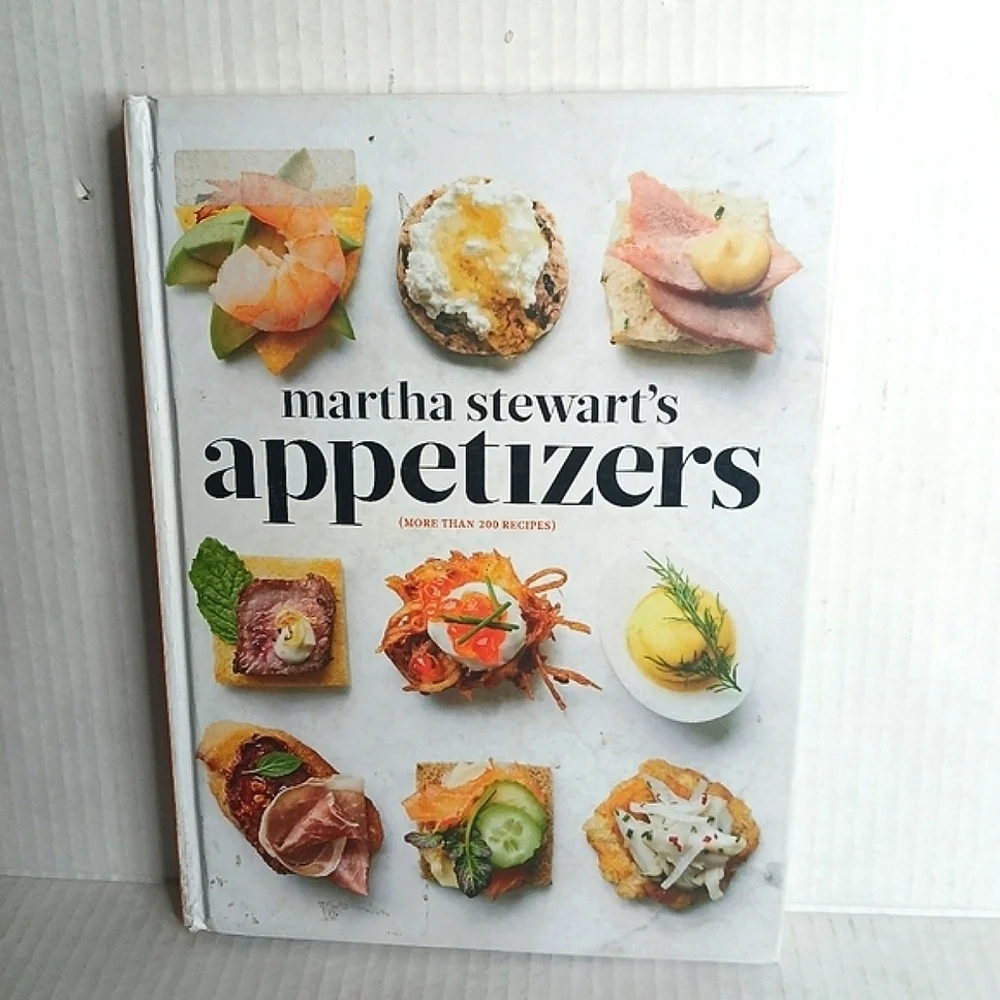 Martha Stewart's Appetizers Cocktail Cookbook 2015 First Edition Hardback